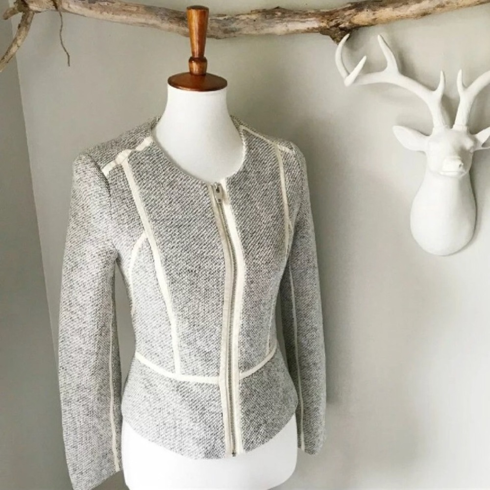 ON TREND H&M TWEED BLAZER JACKET SIZE 2 & SIZE 6